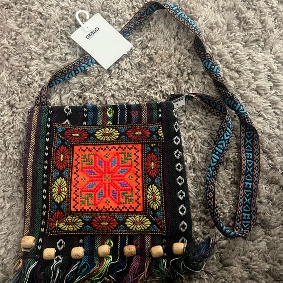 🎉 Handmade colorful tribal bag! NWT - Picture 1 of 4